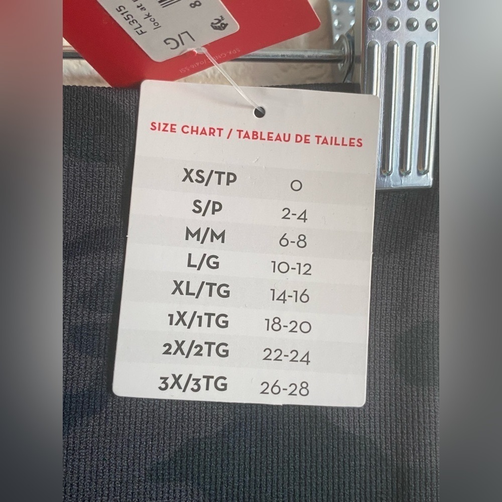 Spanx Look At Me Now Full Length Leggings in Black Camo - New with tags - Picture 7 of 12